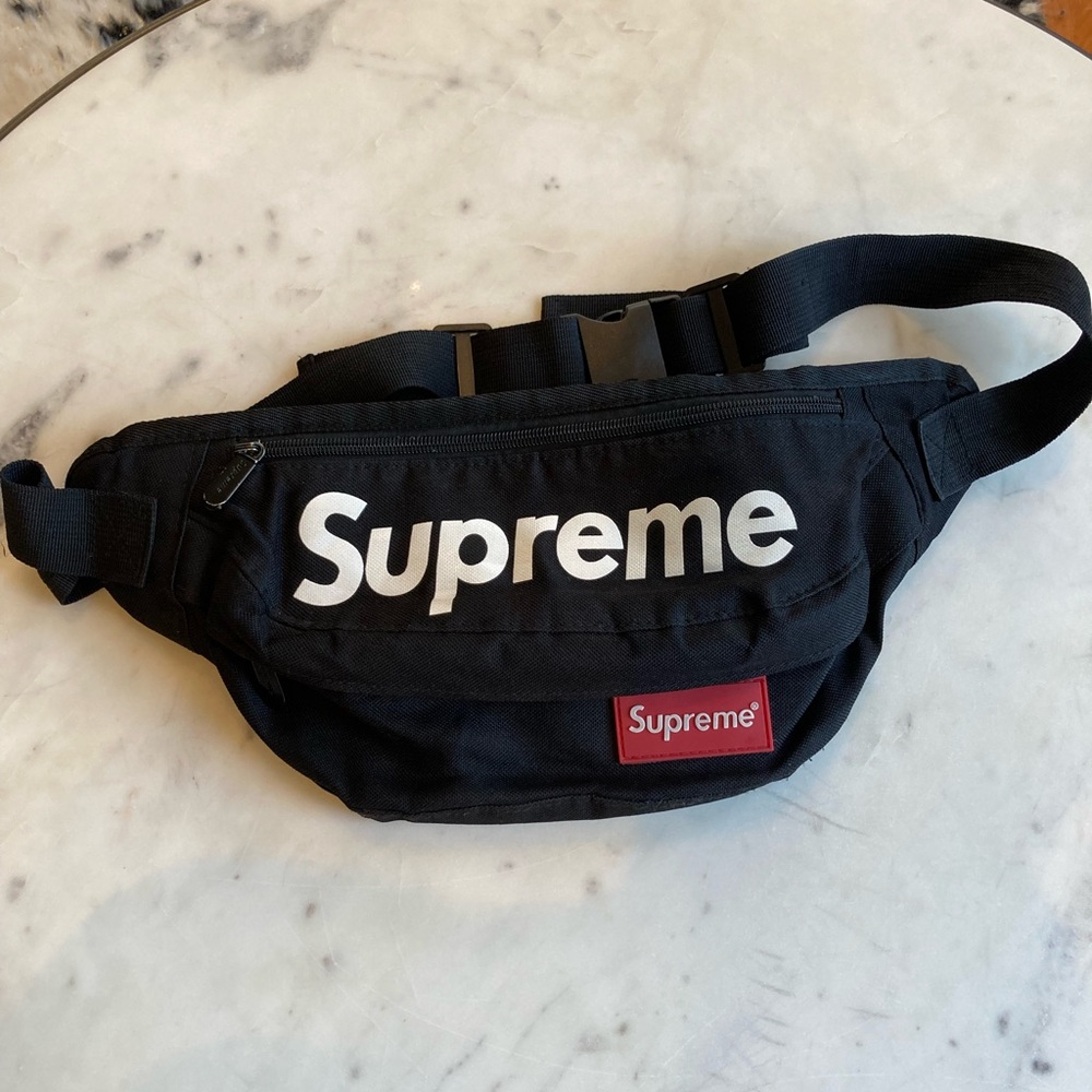 SUPREME Fanny Pack